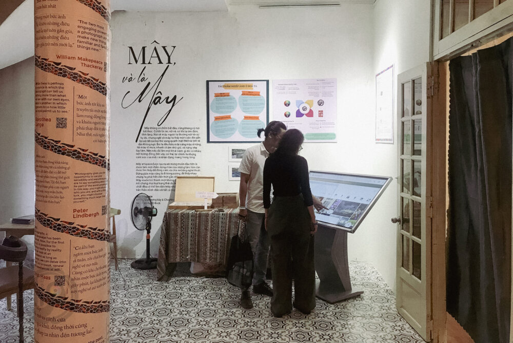 Trải nghiệm gallery trực tuyến