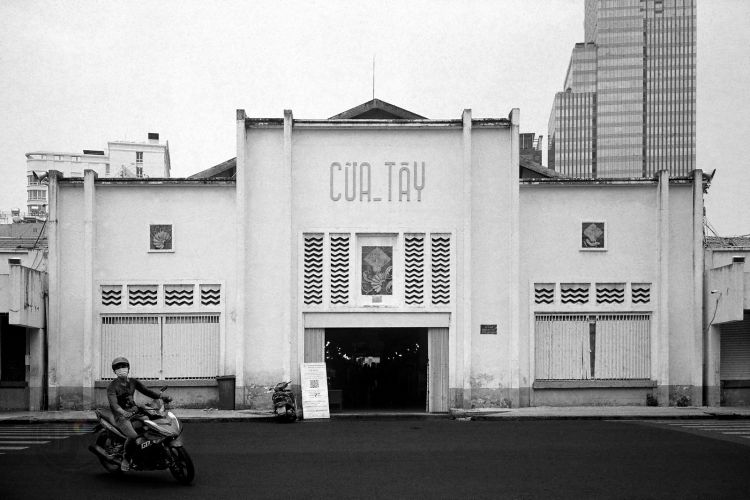 Cửa Tây Bến Thành